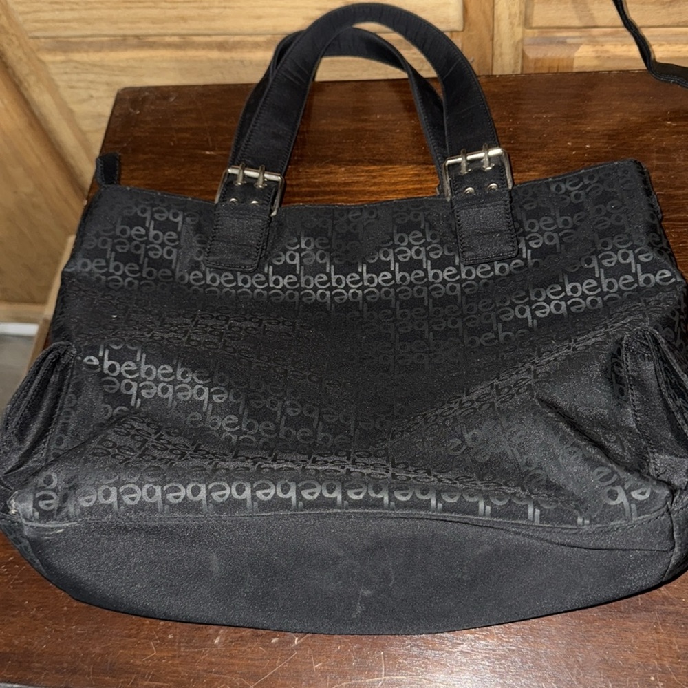Bebe tote